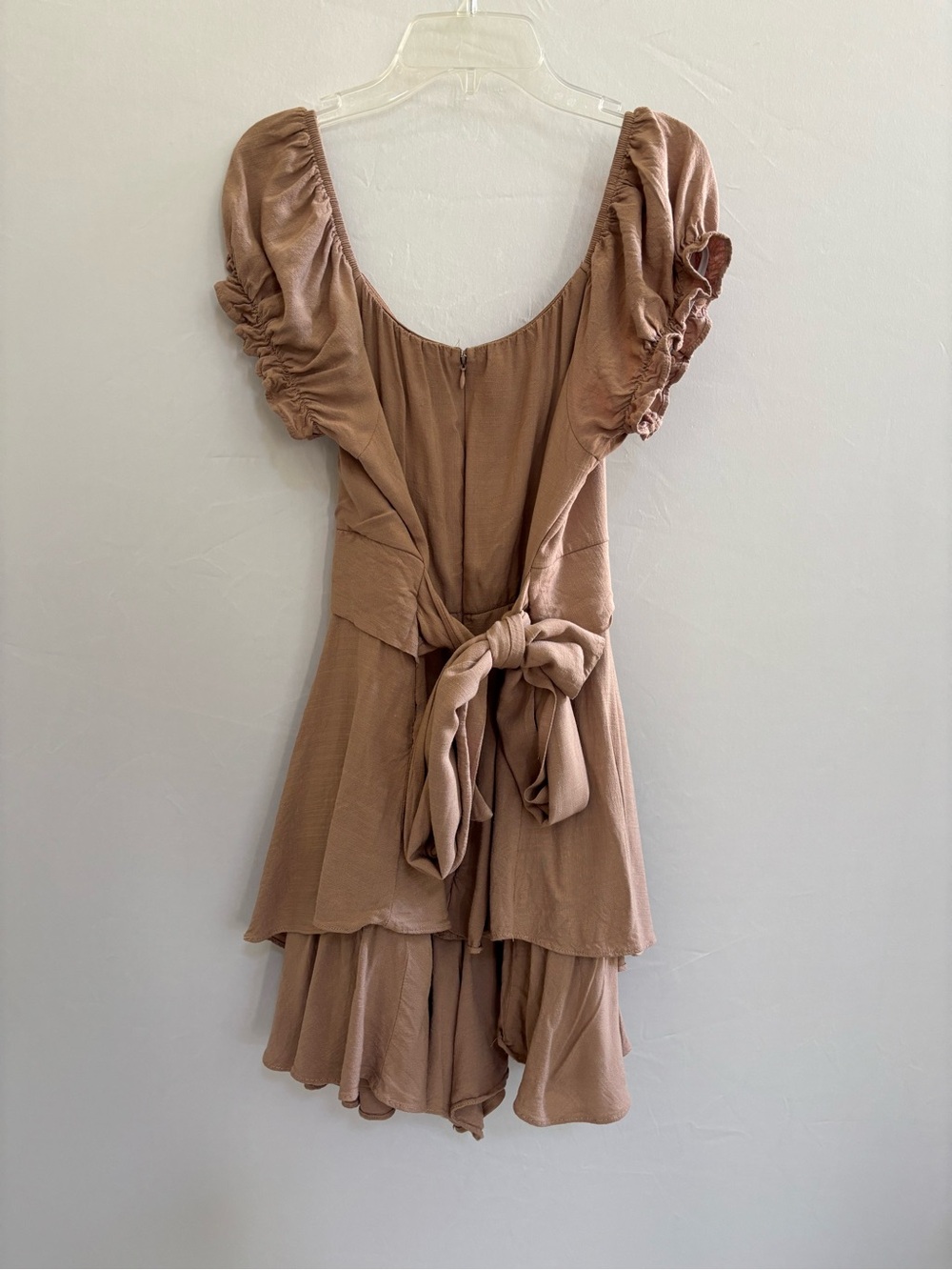Altar’d State Romper XXL Taupe Brown Puff Sleeve Ruffle Tie Waist 100% Rayon - Picture 3 of 8